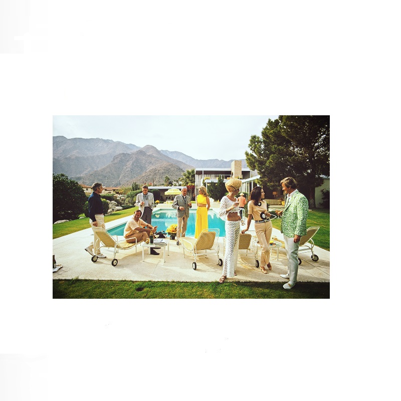 Retro Poolside Host Luxury Lif - Luxury Lifestyle Pictures 评论和价格