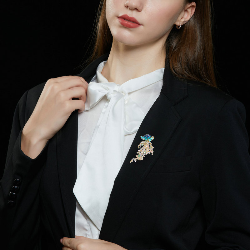 Marine life-encrusted zircon j - Luxury Lifestyle Fashion 评论和价格