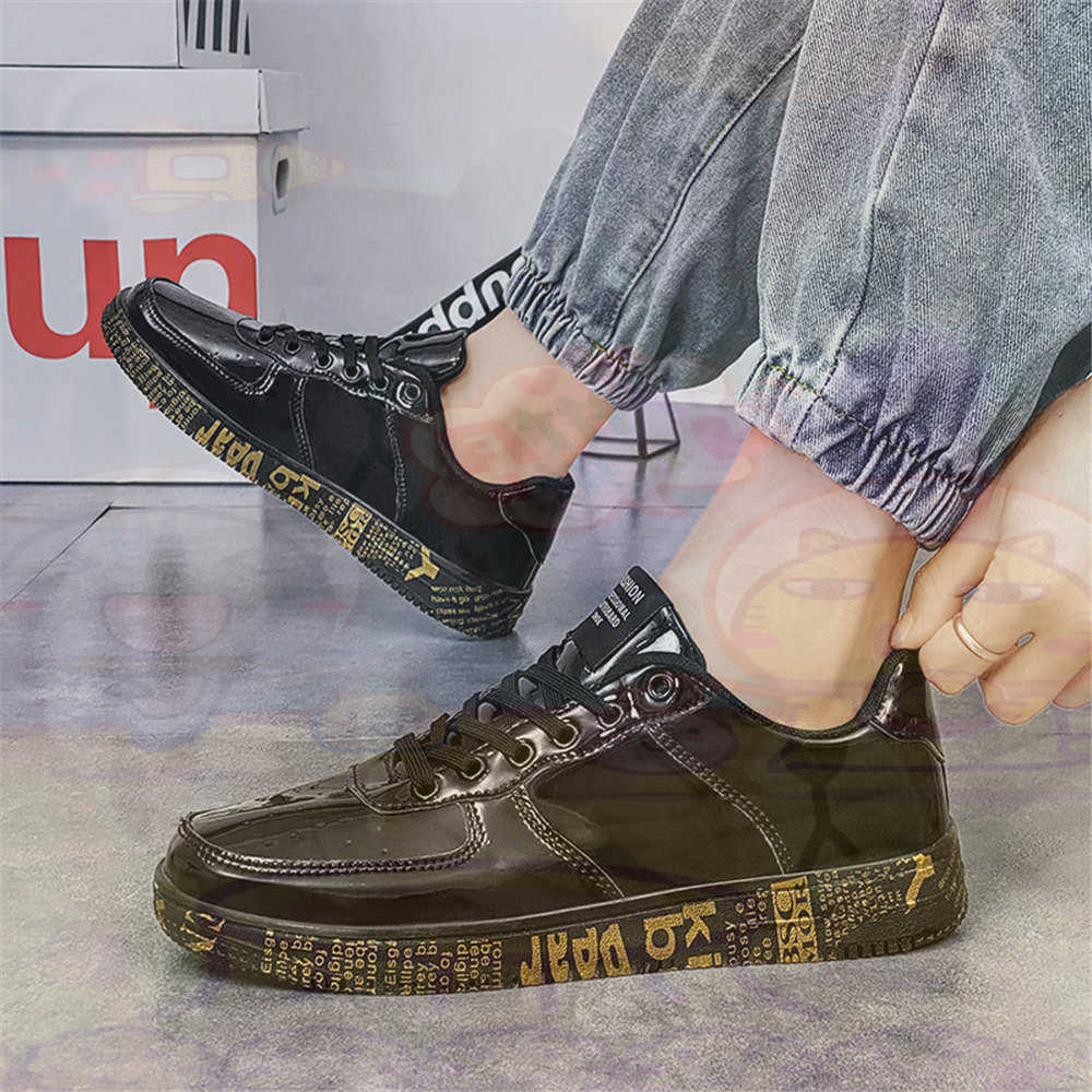 Round Foot Size 45 Sneakers Wh - Luxury Lifestyle Dark 评论和价格